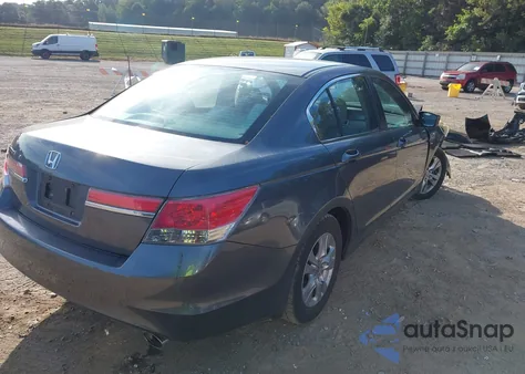 2011 Honda Accord 2.4 Lx-P z USA, uszkodzony, nr VIN 1HGCP2F40BA150705